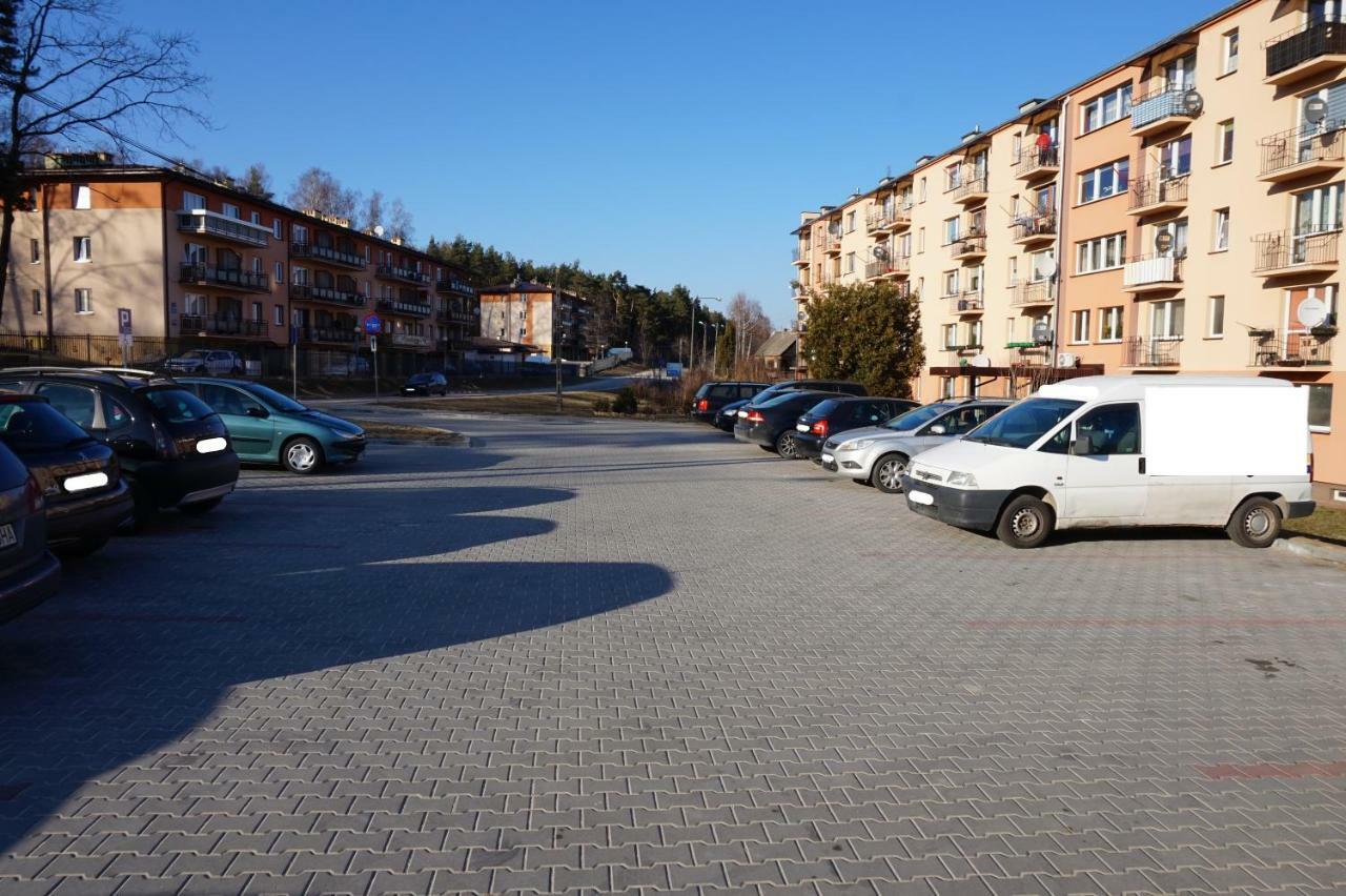 Przytulne I Atrakcyjne Mieszkanie Z Pelnym Wyposazeniem, Dwa Pokoje Skarżysko-Kamienna Εξωτερικό φωτογραφία