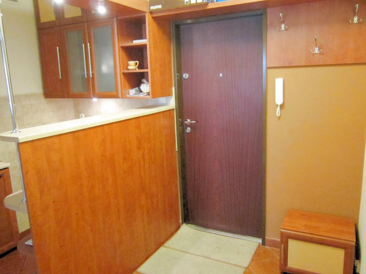 Przytulne I Atrakcyjne Mieszkanie Z Pelnym Wyposazeniem, Dwa Pokoje Skarżysko-Kamienna Εξωτερικό φωτογραφία